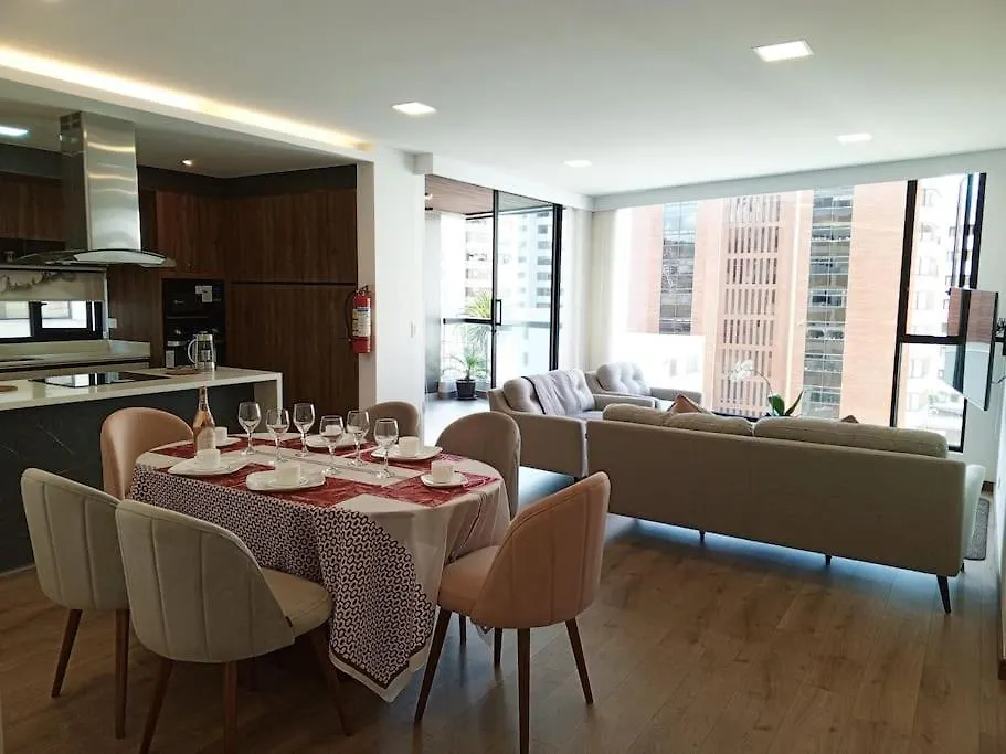 Appartement 130 M2 Centre Nord De Quito A 5Min Du Metro, Supermarches, Banques, Etc Ecuador