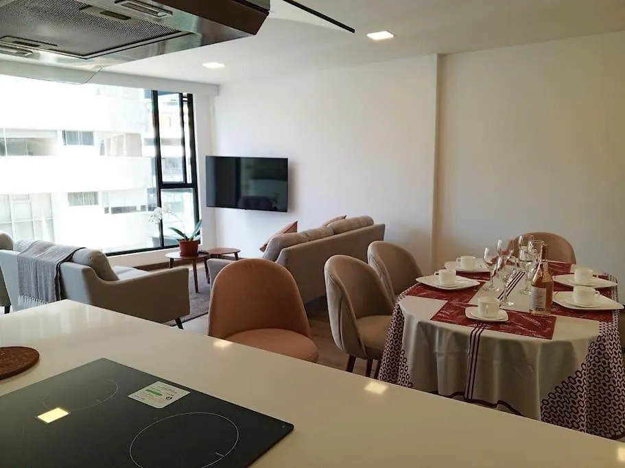 Appartement 130 M2 Centre Nord De Quito A 5Min Du Metro, Supermarches, Banques, Etc