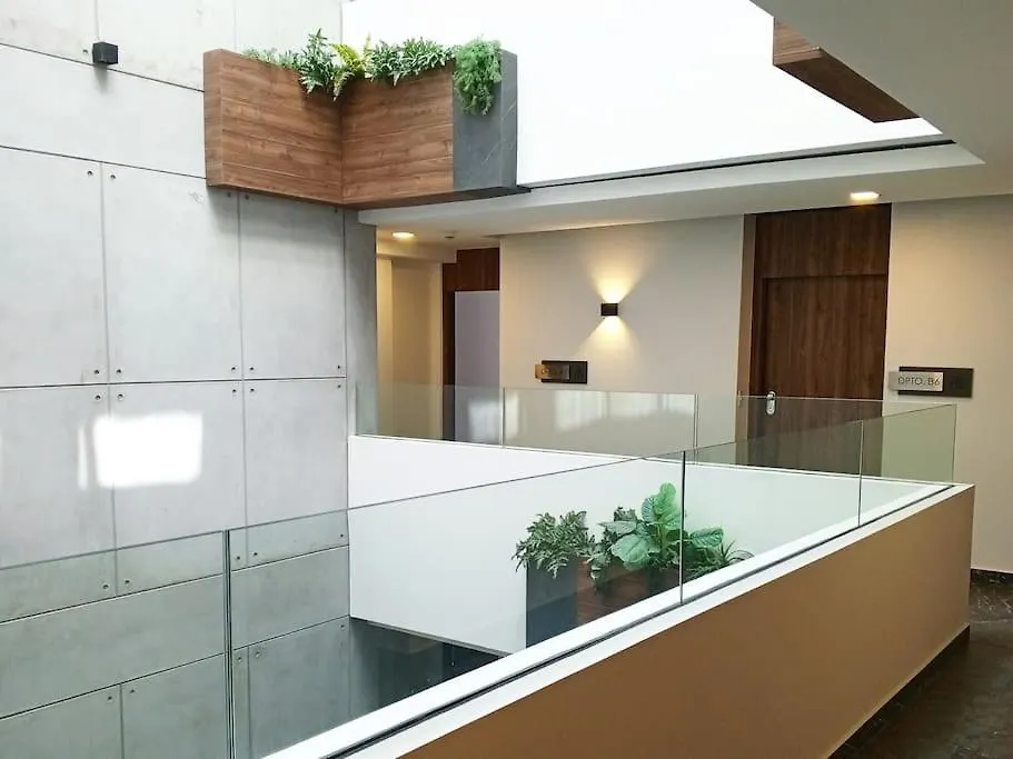 Appartement 130 M2 Centre Nord De Quito A 5Min Du Metro, Supermarches, Banques, Etc