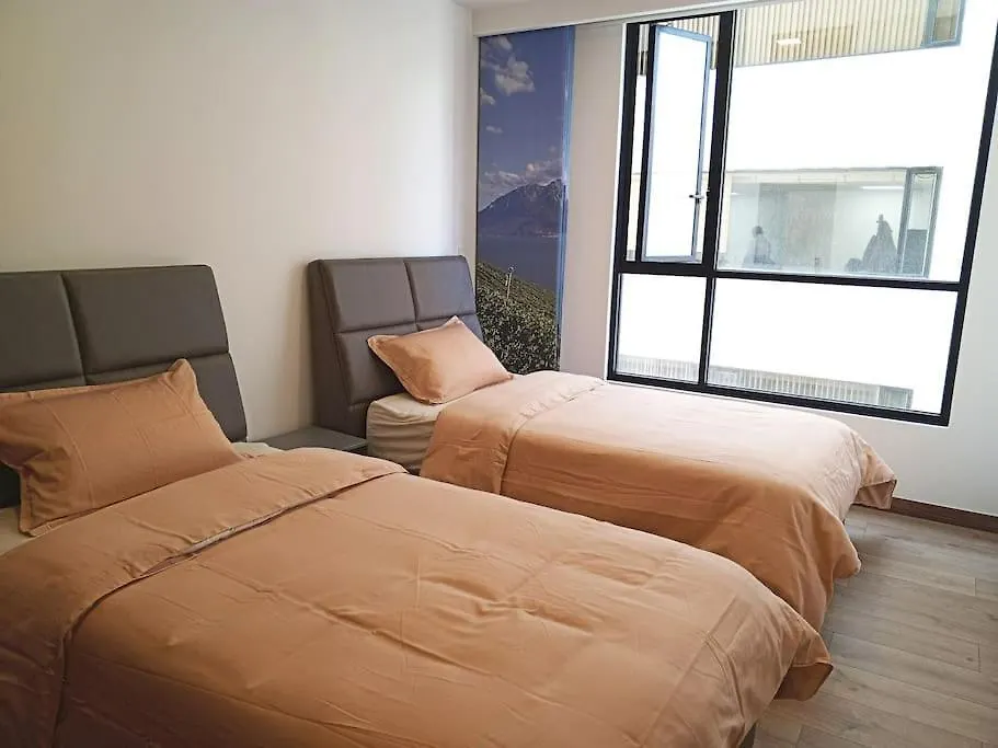 Appartement 130 M2 Centre Nord De Quito A 5Min Du Metro, Supermarches, Banques, Etc Lägenhet