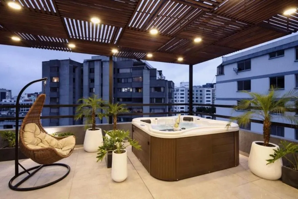 Appartement 130 M2 Centre Nord De Quito A 5Min Du Metro, Supermarches, Banques, Etc contacts